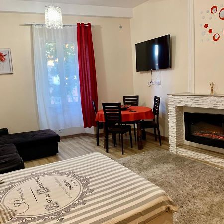 Splendide Studio Au Coeur Historique De Frejus Daire Dış mekan fotoğraf