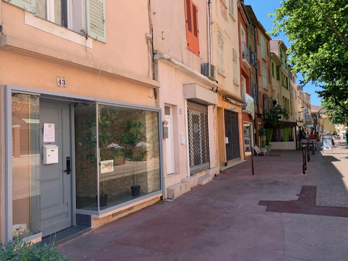 Splendide Studio Au Coeur Historique De Frejus Daire Dış mekan fotoğraf